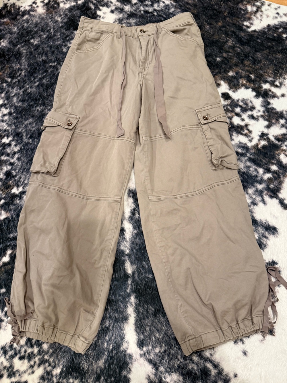 NWOT Pilcro Cargo Baggy Pants